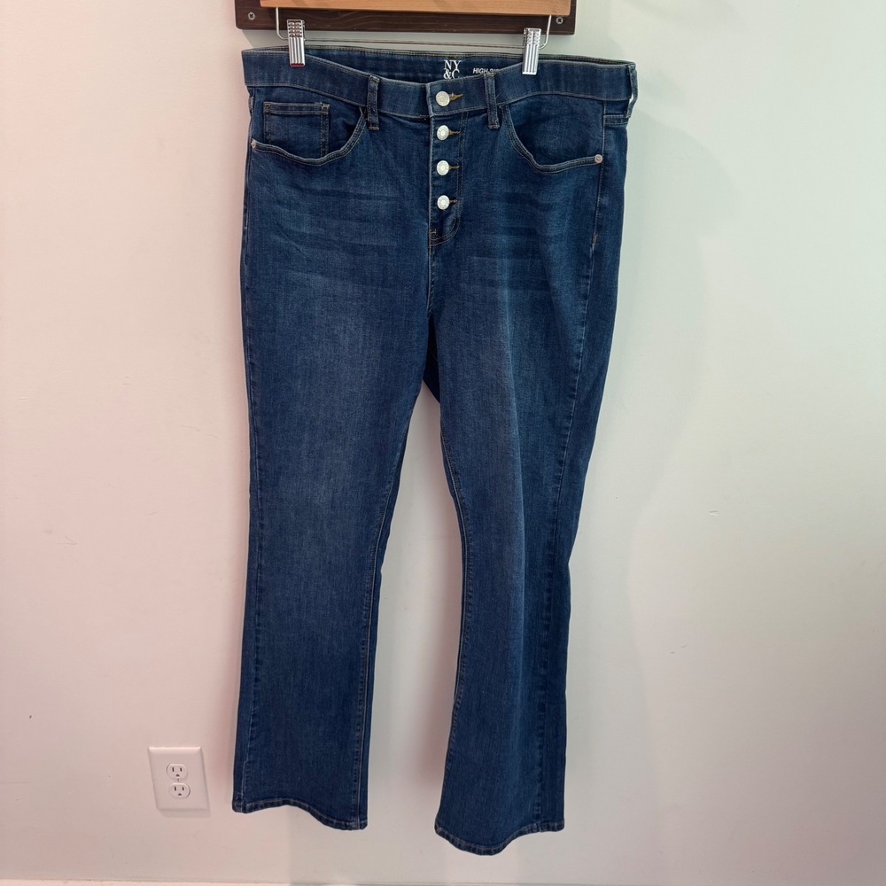 NY&C High-Rise Barely Bootcut Jeans‎ Dark Wash Button Fly Size 16 NWT 9260